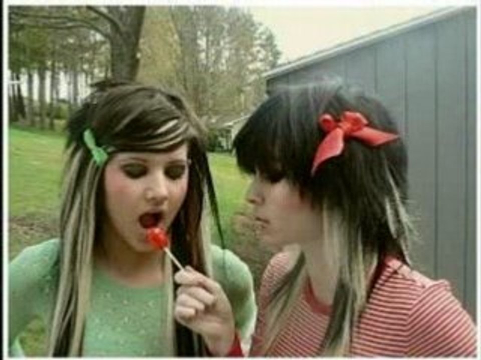 mode xl düzmece bunlar Crazy Emo Manyak Bunlar