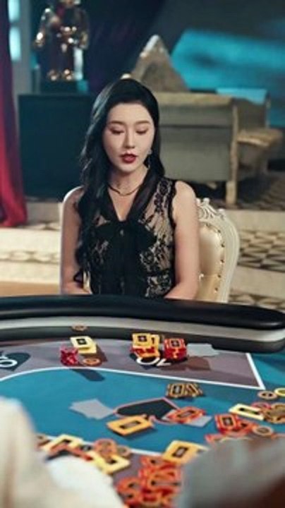 [Hot] [Doblado ESP] La mirada en la mesa de apuestas