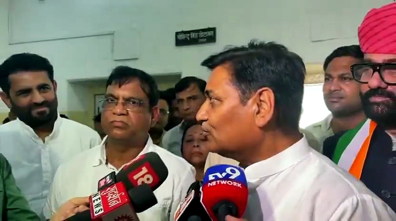 गहलोत के बंगले पर 'पावर शो', नाराज हुए डोटासरा!