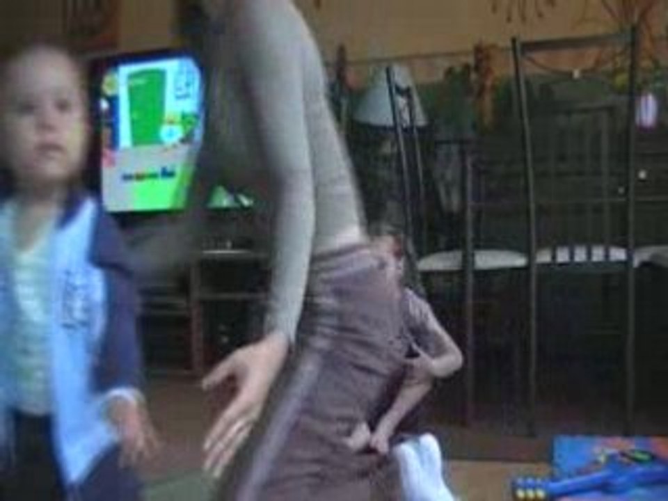 Ilyes qui fait ces 1er pas