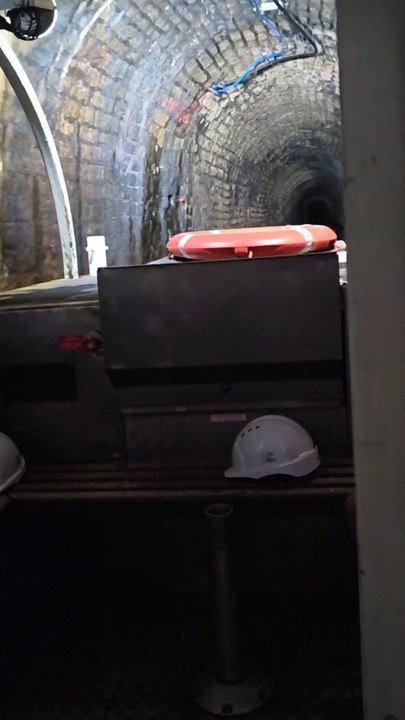 Standedge Tunnel [4]