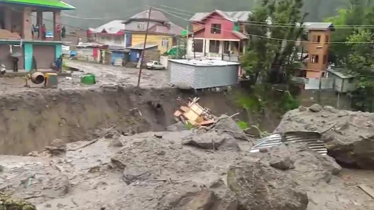 Video: Cloudburst hits J&K’s Kishtwar, washes away vehicles, damages property