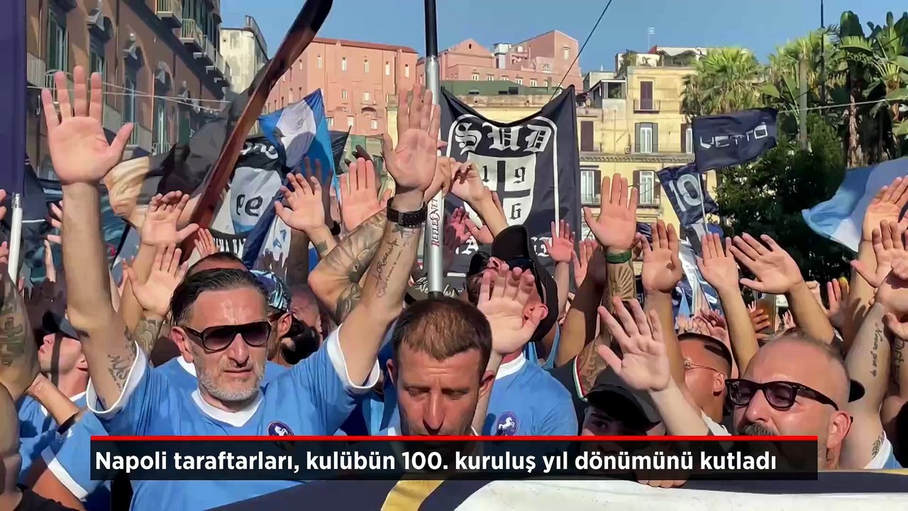 Napoli taraftarları, kulübün 100. kuruluş yıl dönümünü kutladı