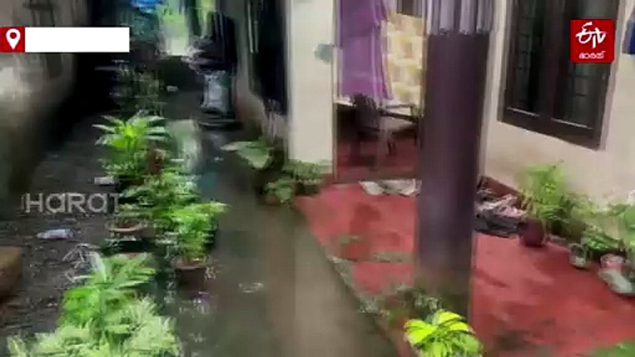 എറണാകുളത്ത് വിനോദസഞ്ചാര കേന്ദ്രങ്ങൾ അടച്ചു; മൂവാറ്റുപുഴയിൽ വീടുകളിൽ വെള്ളം കയറി