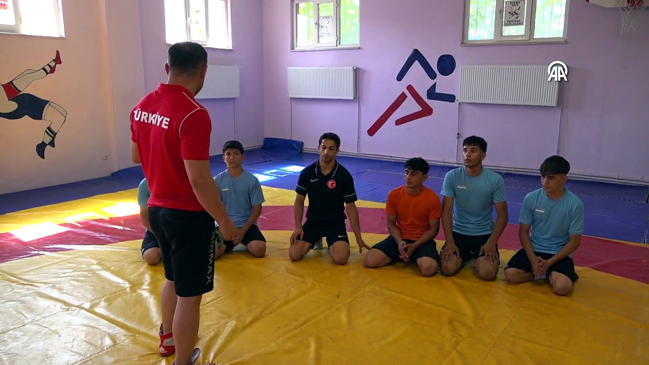 Siirtli milli güreşçi Barış Erbek gözünü Avrupa ve dünya şampiyonluğuna dikti | Ajansspor | AA