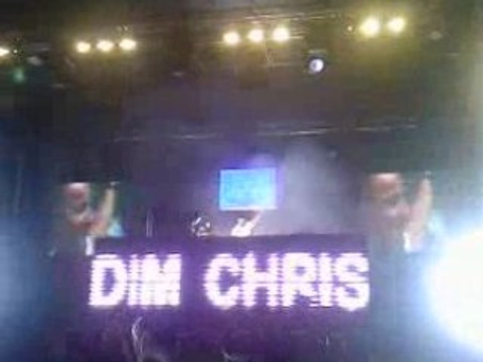 ENTREE DE DIM CHRIS
