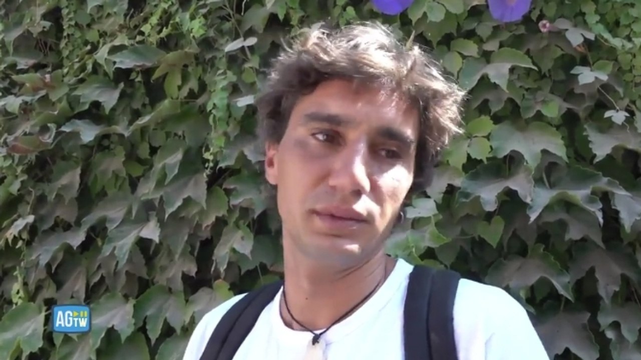 «Ho sentito il boato e l’ho tirato via»: il figlio salva il padre dal crollo del costone