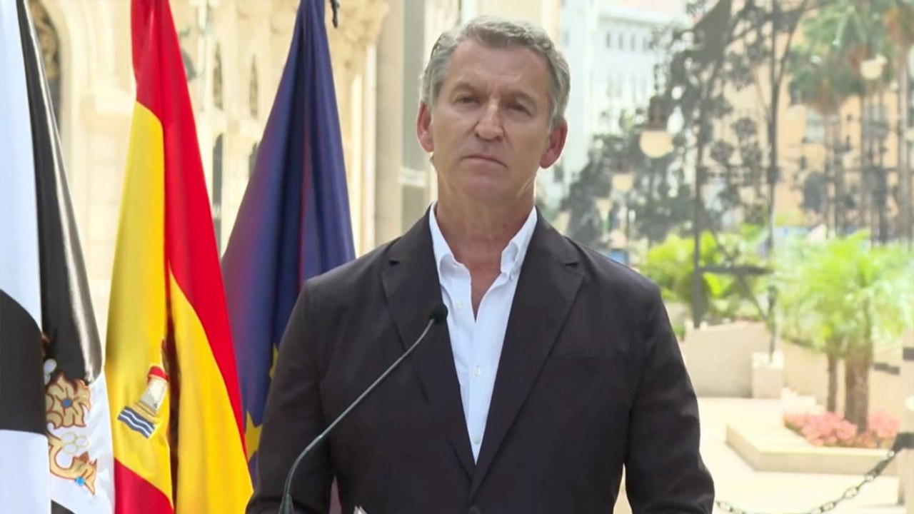Feijóo carga desde Ceuta contra Sánchez por la invasión migratoria: "El Gobierno lo sabía y no hizo nada"