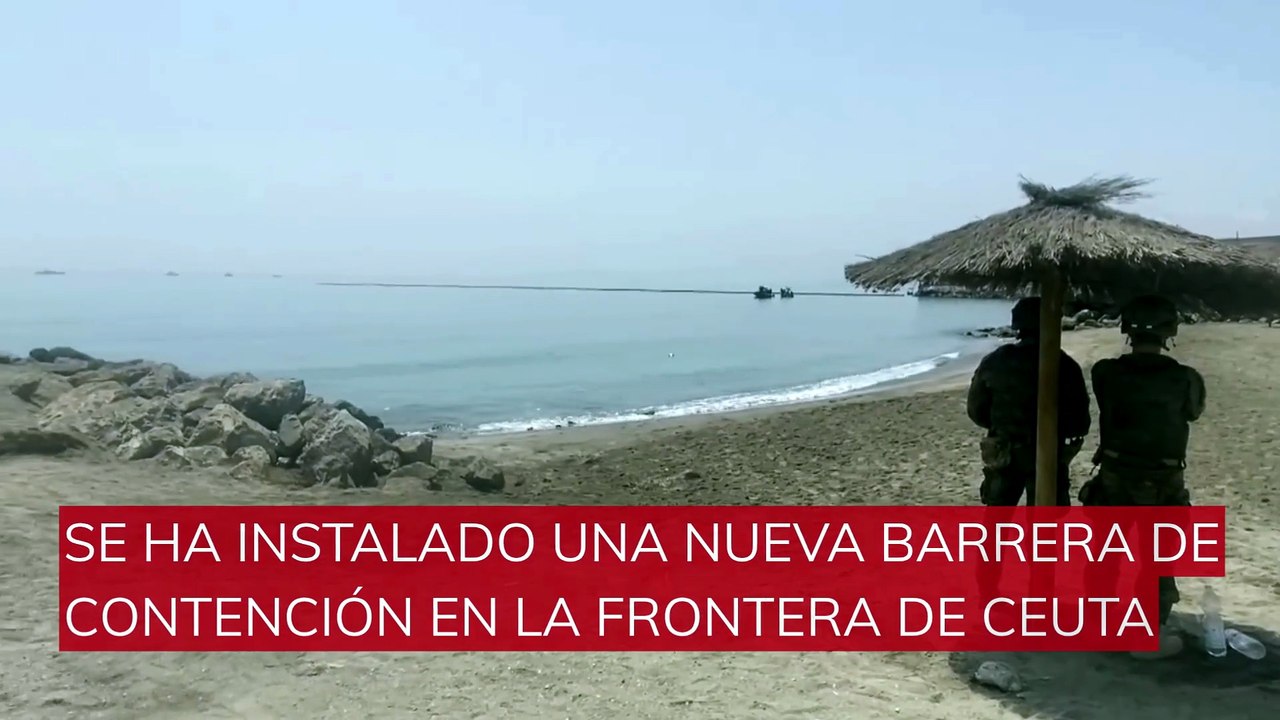 Una nueva barrera flotante en la frontera de Ceuta