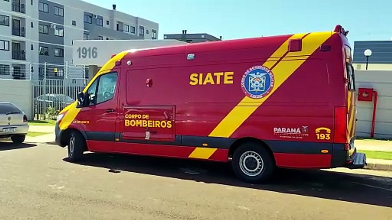 Box de vidro estoura e crianças ficam feridas no Riviera