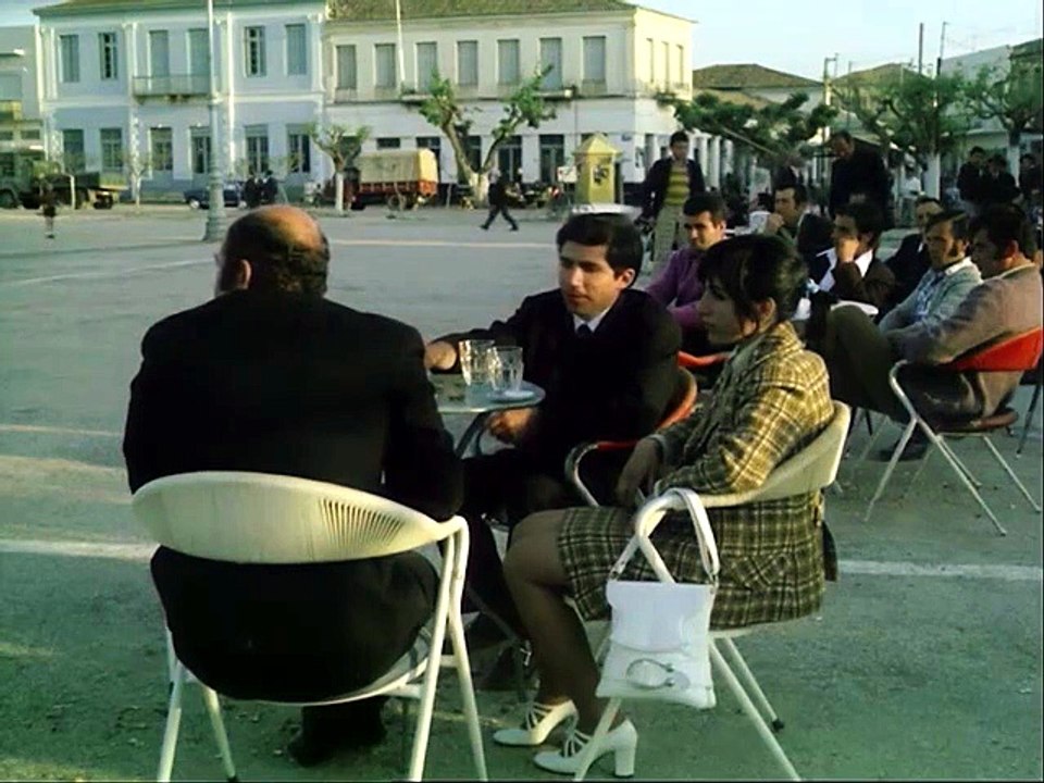 Λάβετε θέσεις (1973)