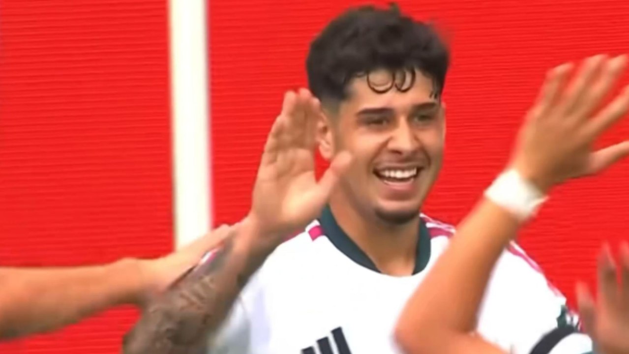 Gol de Ciria (2-0) en el Real Madrid - Fiorentina