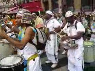 Chayé Yo Carnaval de Paris 2008 devant l'hippo à Bastille