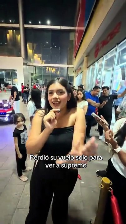 Hondureña canceló vuelo a EEUU solo por conocer a Supremo
