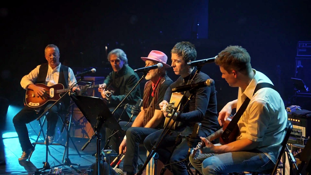 The World Keep on Turning (Fleetwood Mac song) with Noel Gallagher - Mick Fleetwood & Friends (acoustic)