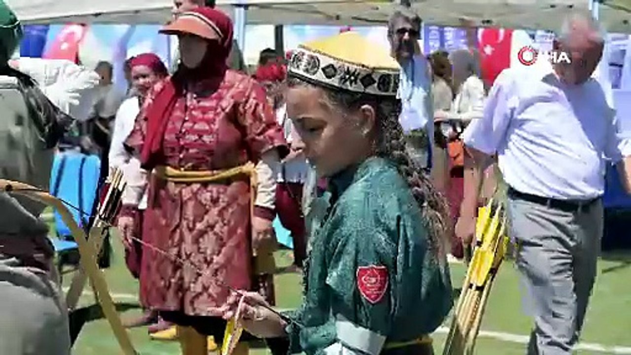 Kütahya’da tarihi Ok Meydanı’nda 490 sporcu şampiyonluk için ok atıyor | Ajansspor | IHA