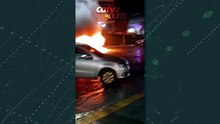 Carro é destruído por incêndio próximo à Prefeitura de São Miguel do Iguaçu