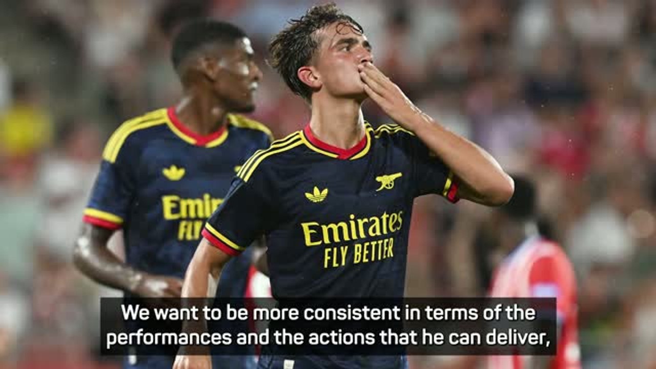 Arteta happy for people to expect a high level from teenager Dowman
