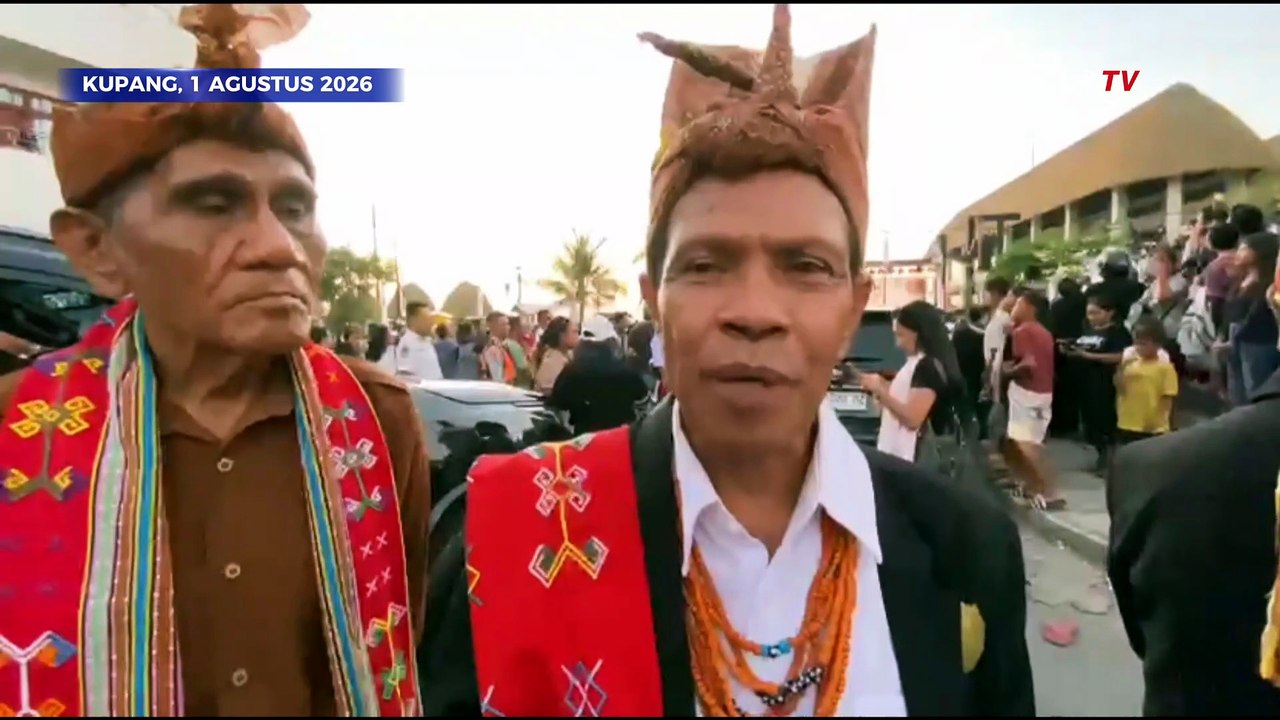 Jokowi Resmi Dinobatkan Jadi Sesepuh Raja-Raja Timor, Raja Amanatun: Dia Saudara Kami