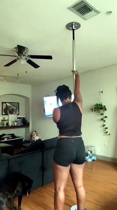 Pole dancing ultimate fail!!! WTF totally stupid mega badluck. 2026 try not to laugh