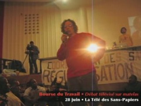 Debat à la Bourse avec les sans-papiers