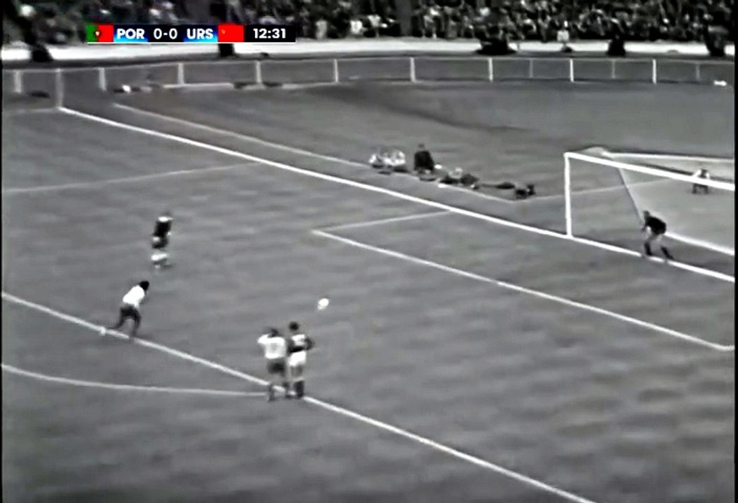 Eusébio vs USSR - 1966 World Cup (3rd Place Game) - All Touches & Actions