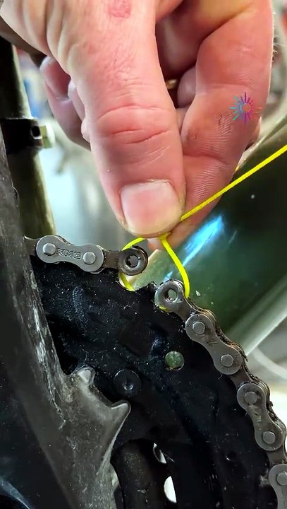 How to fix a broken bike chain