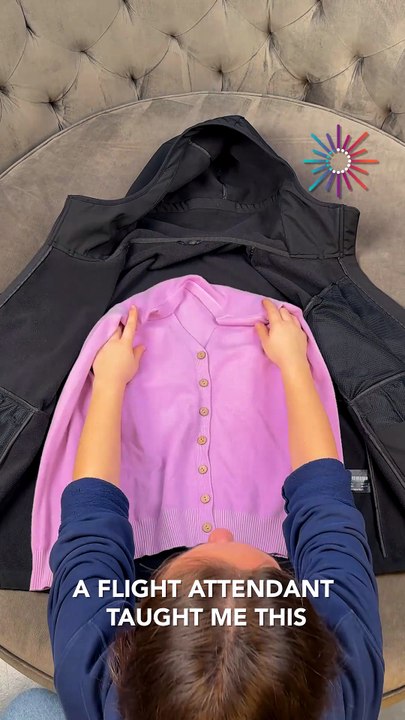 This folding hack saves space on winter trips🧳✨