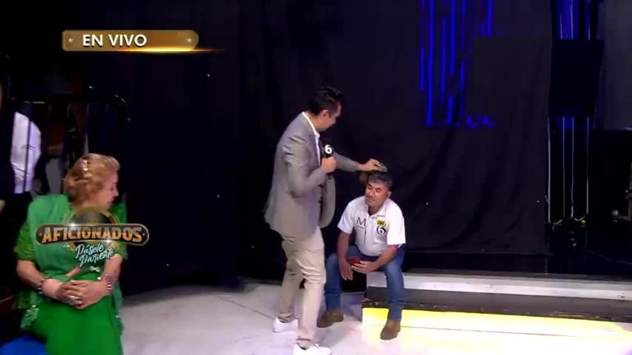 ¡Señores con peluca!