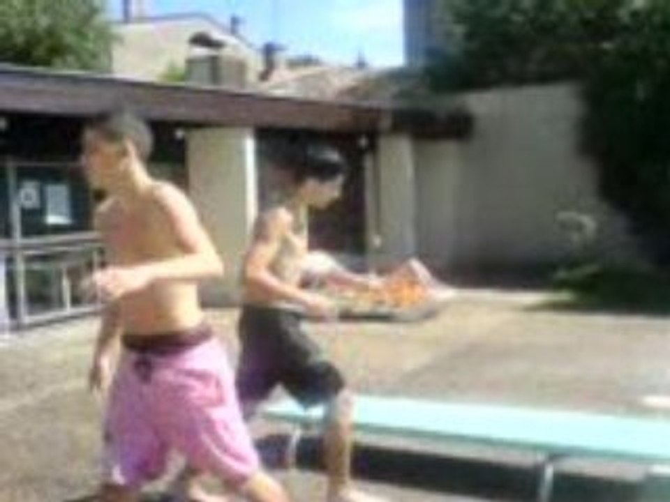 bledar a la piscine