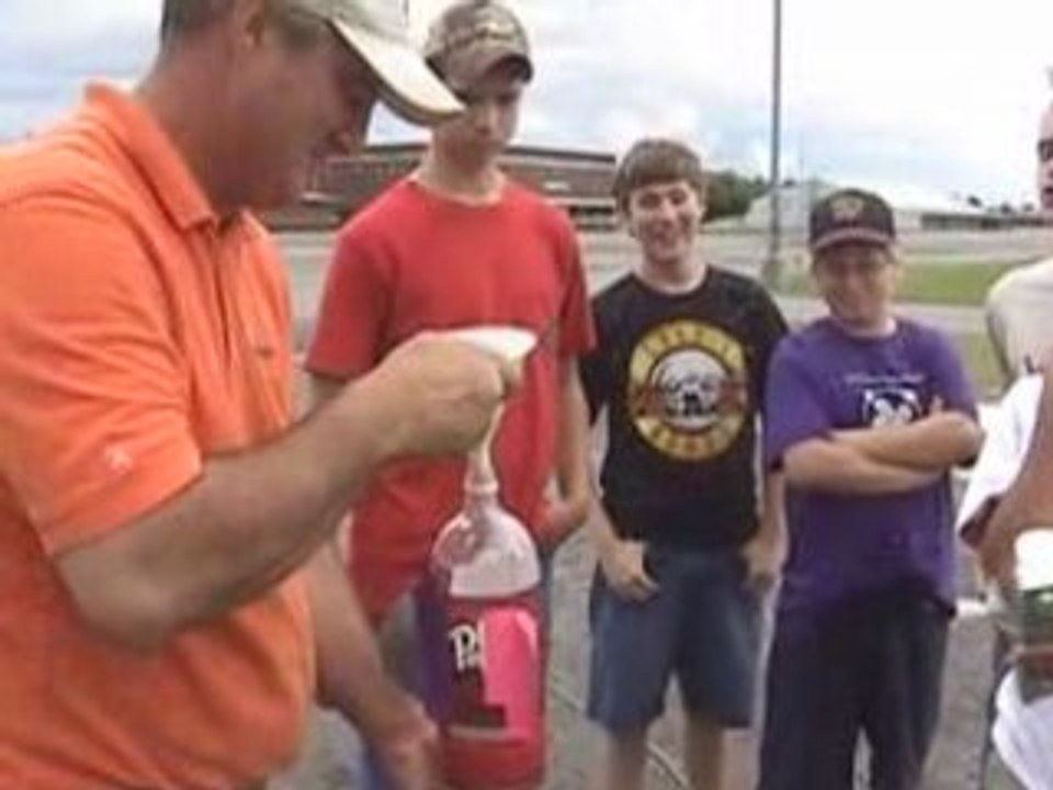 4-H Kids Make Rockets