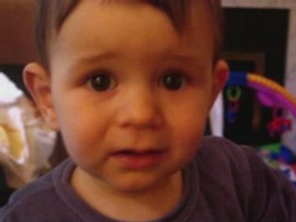 Arthur remet sa sucette