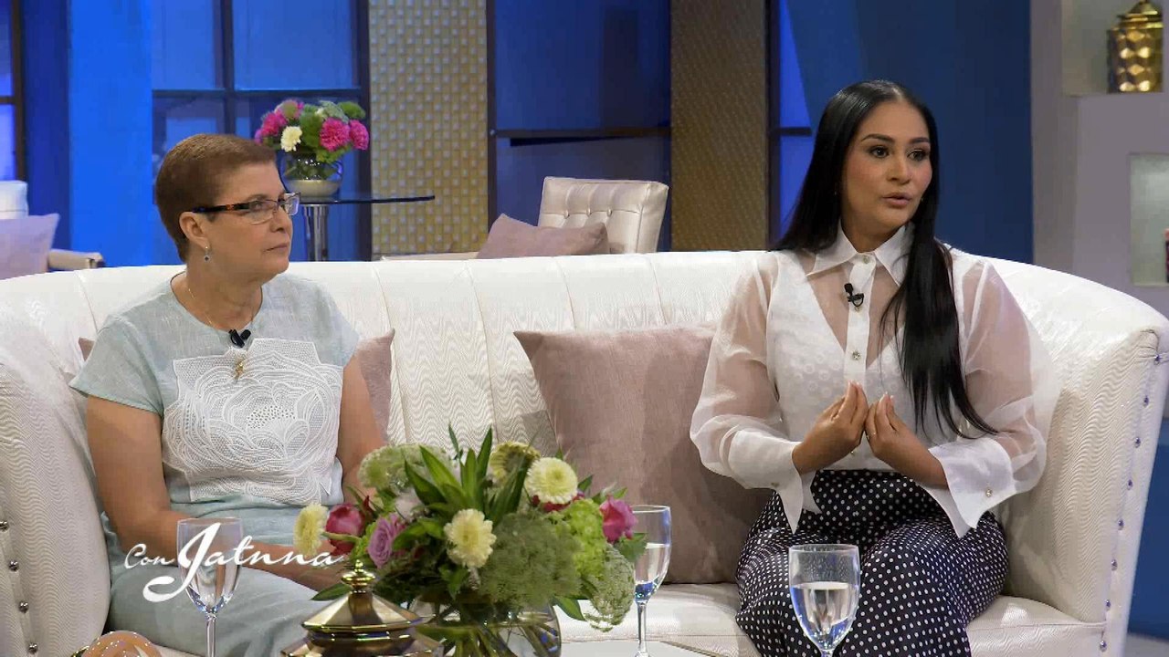 Madre e Hija Conquista el Mundo: De la Moda a Miss Mundo Dominicana y Premios Emmy  | Con Jatnna