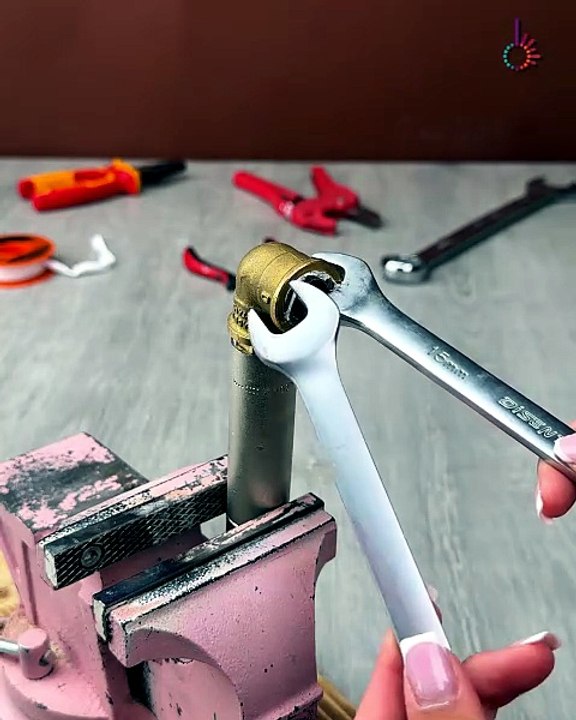 Remove corroded joints the smart way
