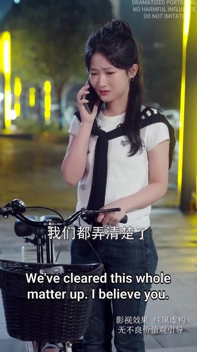 Kind Girl Saves Sick Elderly On Road, Unexpecte...