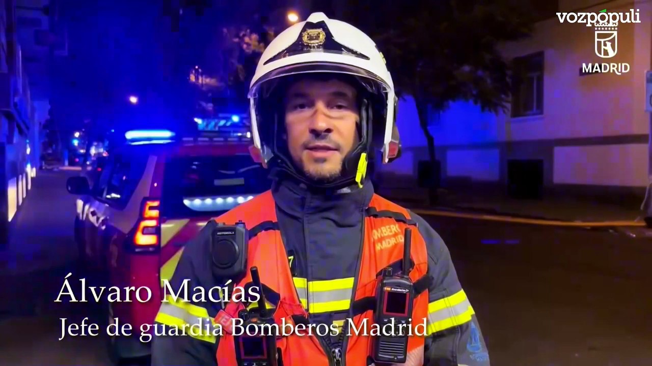 Un incendio de madrugada obliga a desalojar dos edificios en Chamberí y deja a siete familias realojadas