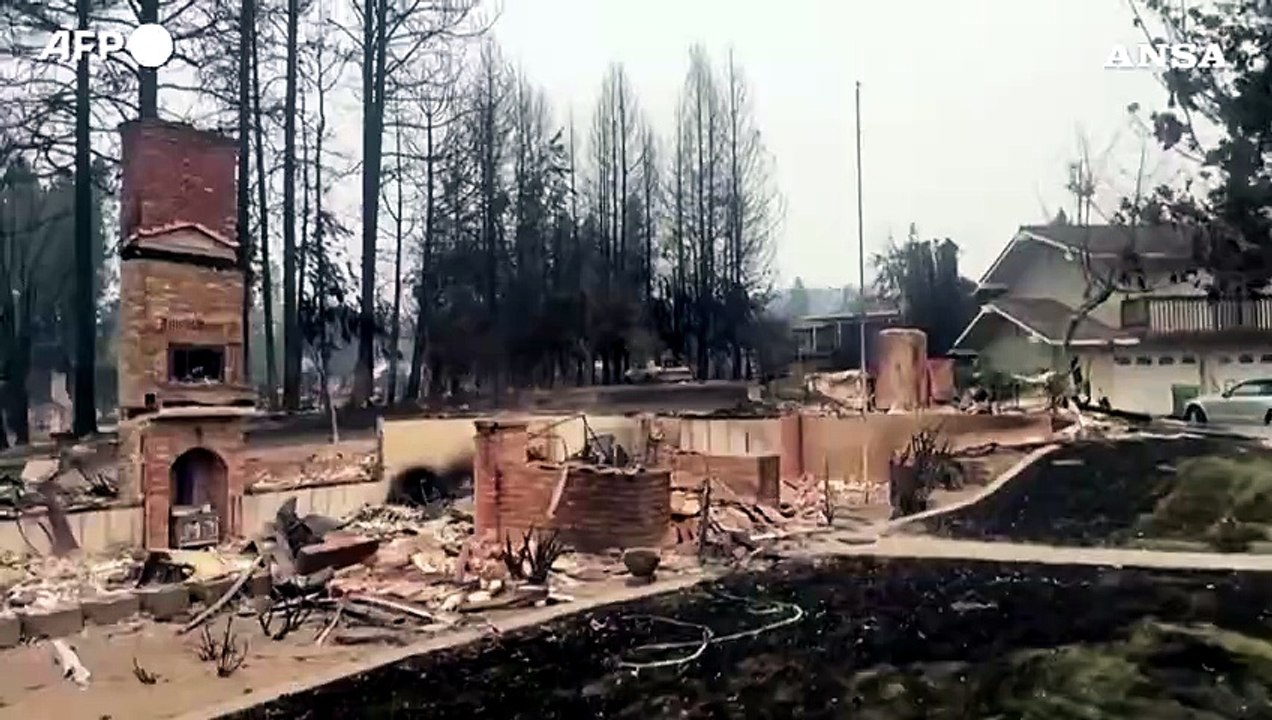 Stati Uniti, la devastazione dopo gli incendi a Spokane