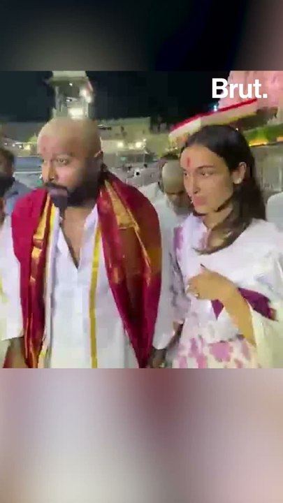 Hardik Pandya goes bald