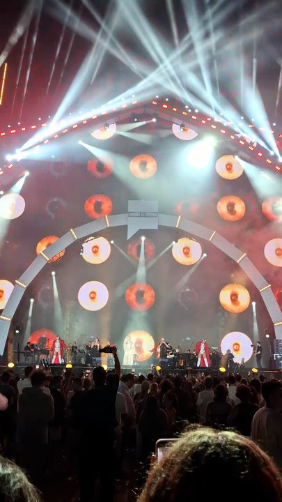 İstanbul Festivali - Ajda Pekkan (Arada Sırada)