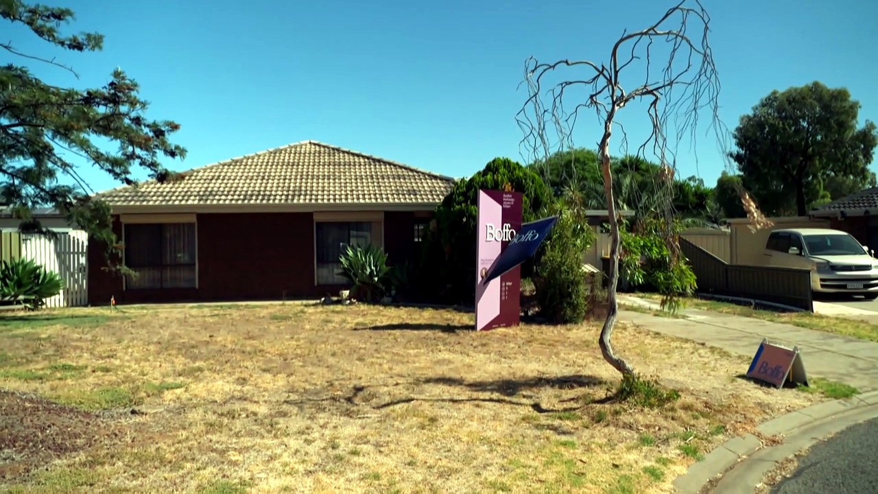 Adelaide follows national trend as median house price enters decline