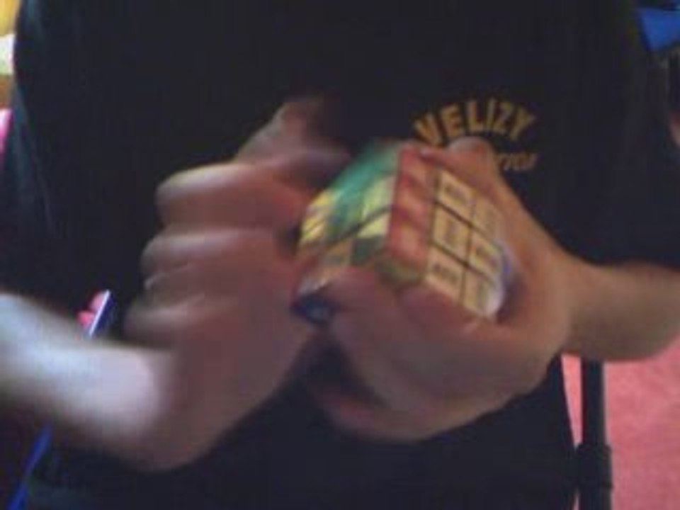 Rubik's cube 1 min 55 secondes
