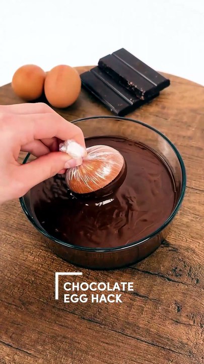 Check out this incredible chocolate egg hack!