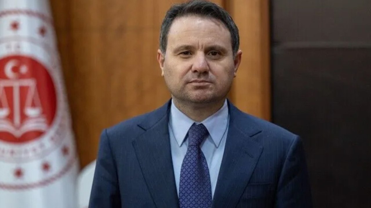 Usulsüz yolla vatandaşlık alımı soruşturmasında 72 şüpheli gözaltında