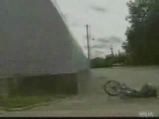 Accident de Velo - violente chute