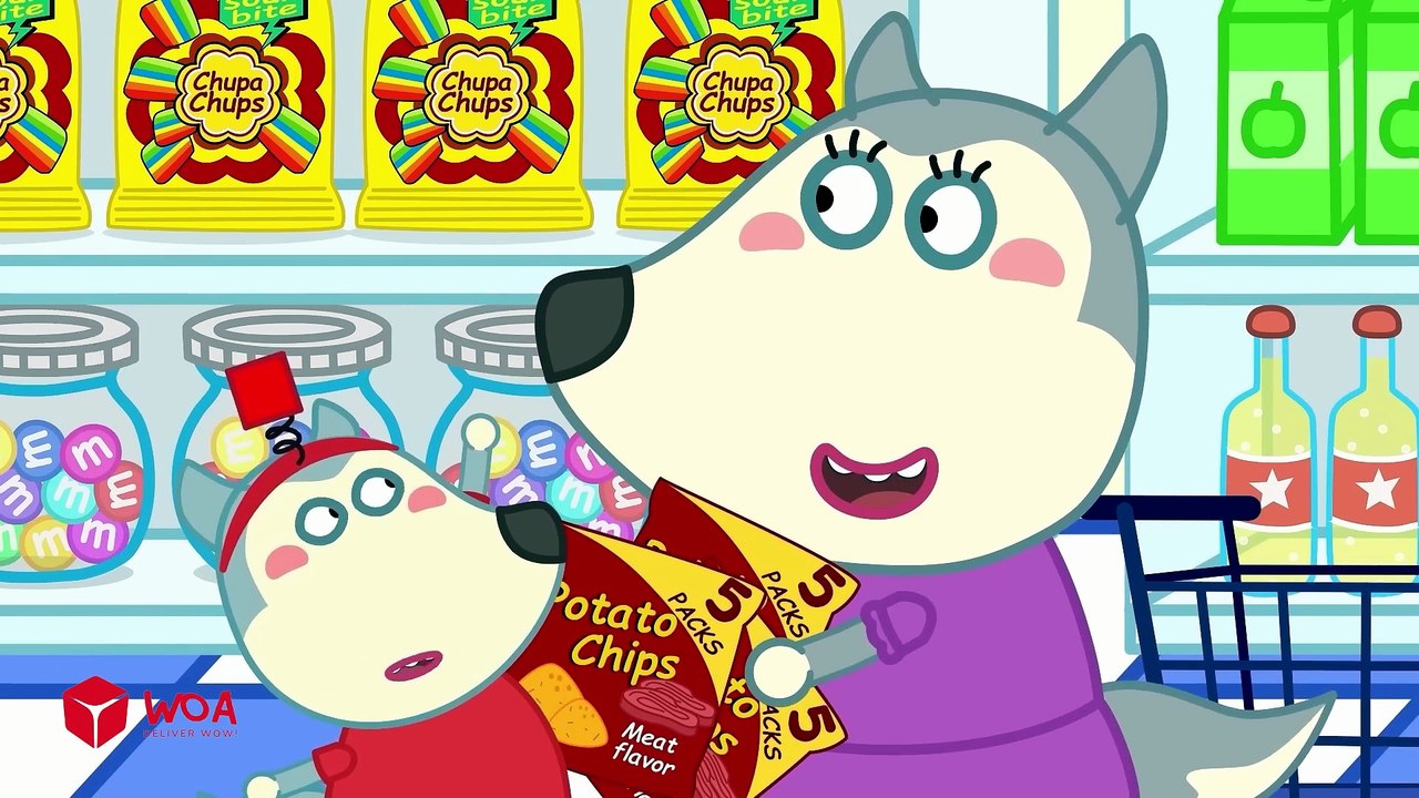 Cứ chơi điện thoại thoải mái thôi lucy_Wolfoo
