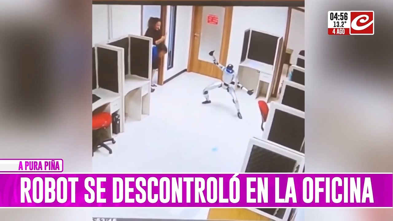 Robot se descontrola y ataca a empleados en una oficina
