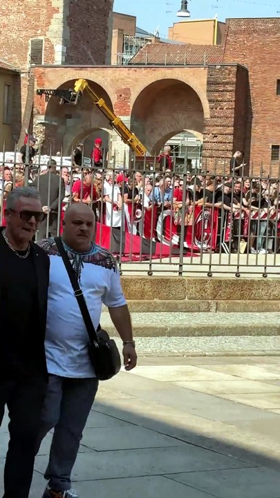 Maldini, Baggio e Van Basten ai funerali di Baresi: l’arrivo a Sant’Ambrogio