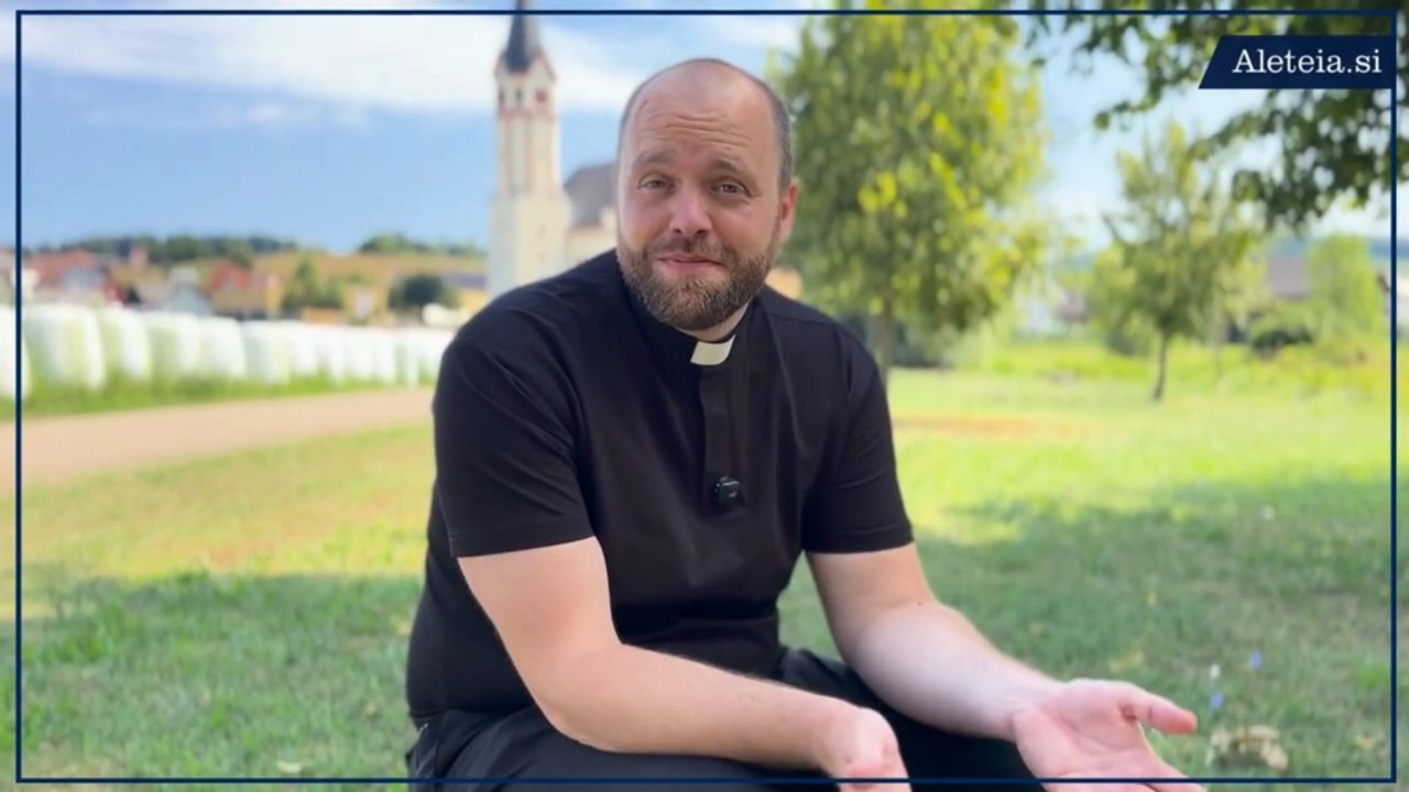 Poletje je. Kaj naj oblečem za v cerkev? | Vpra...