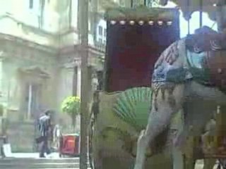 Le manège de la place de l'horloge