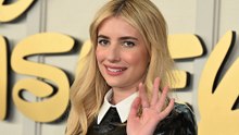 Emma Roberts conta que deixou para comprar a aliança de casamento dias antes da cerimônia